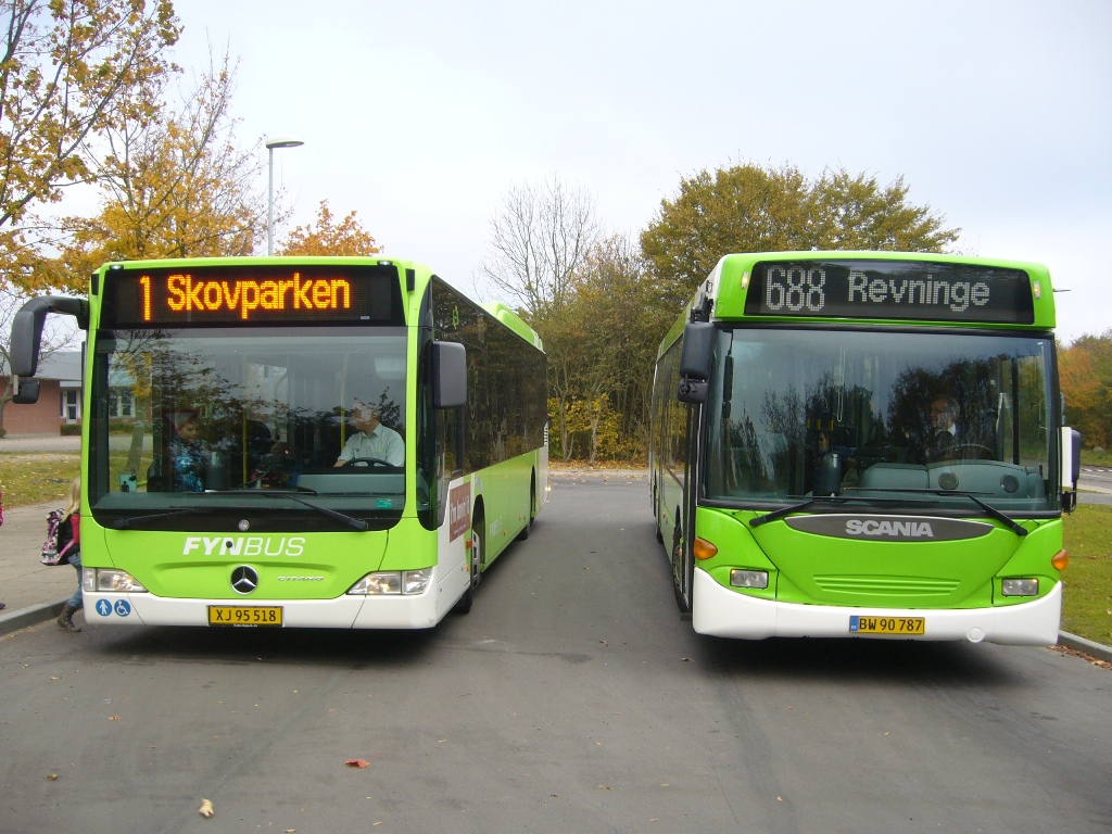 Nyborg Bybusser nr. 27 & 34 den 24. oktober 2011