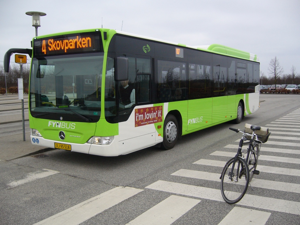 Nyborg Bybusser nr. 27 og lelynet den 21. marts 2009